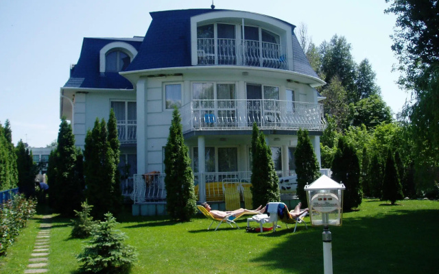 Villa Rosa Hotel