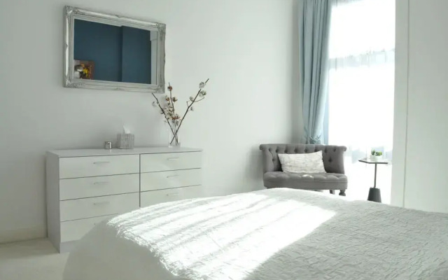 1 Bedroom Apartment in the Heart of Canary Wharf