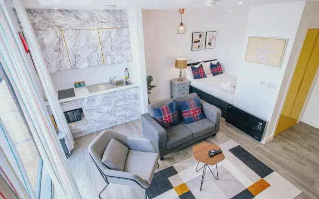Vibrant Bright Apartment Sheffield Sleeps 2