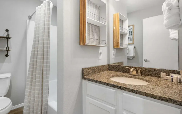 Tranquil Getaway For 8