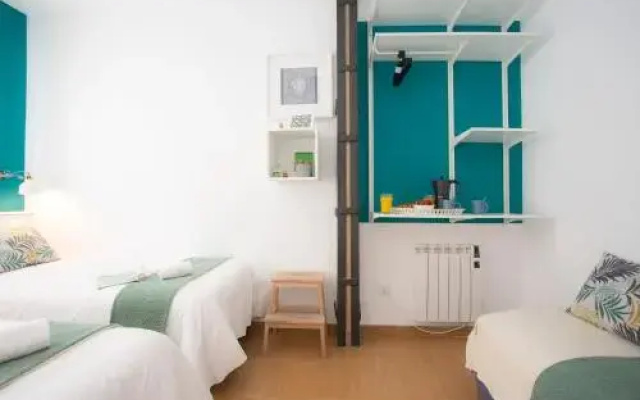 SingularStays Marina