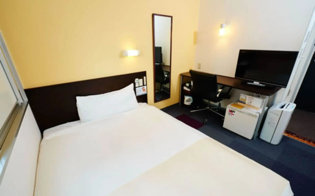 Super Hotel JR Shin-Osaka Higashiguchi