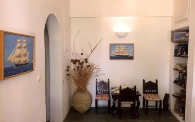 Mealos Apartments