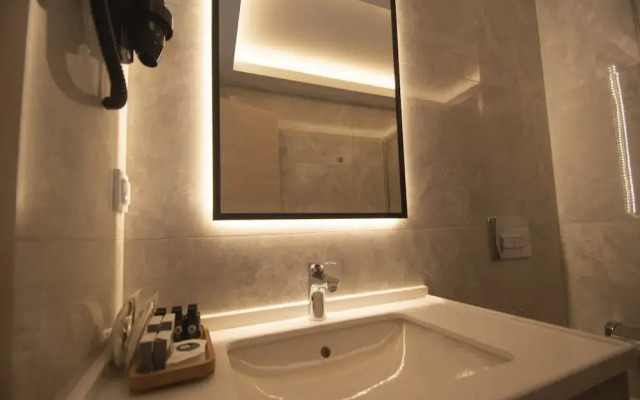 Vera Life Hotel