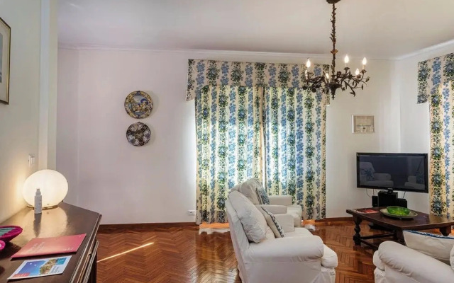 Charming Balcony Apartment by Wonderful Italy