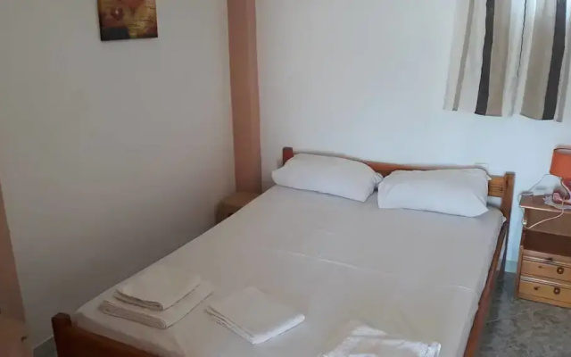 Ambeles Apartments