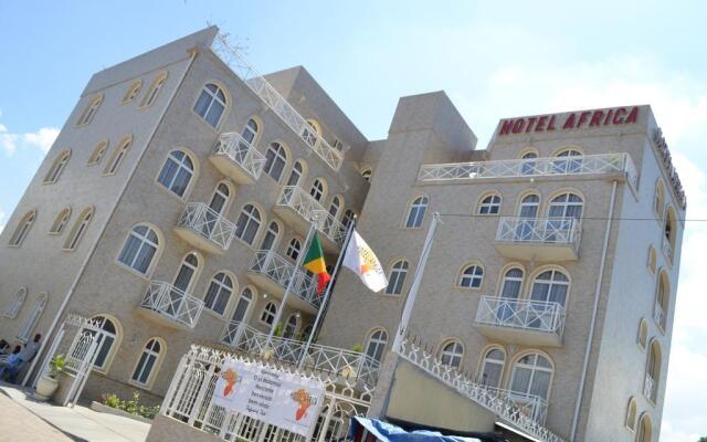 Отель Africa Республика Конго, Браззавиль - отзывы, цены и фото номеров - забронировать отель Africa онлайн вид на фасад