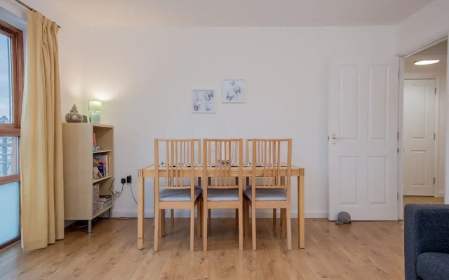 Modern 2 Bedroom Flat in Shadwell