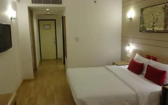 Red Fox by Lemon Tree Hotels, Hyderabad