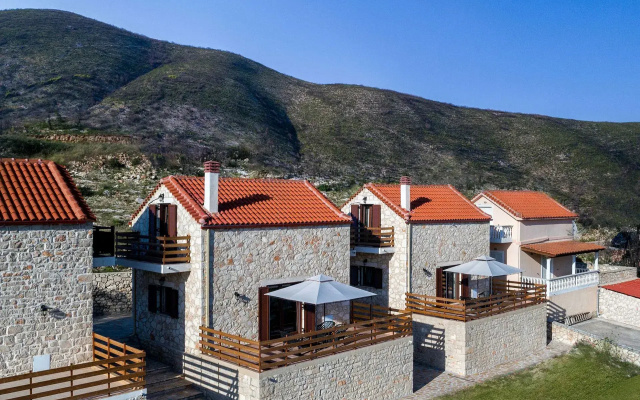 Maritina Houses