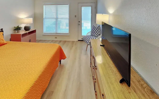 Fantasea Cove by Silver Sands Vacation Rentals