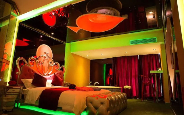 Rose Lover Hotel