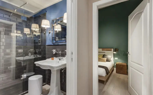 Giglio Courtyard - Duomo Stylish Apartment