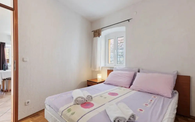 Quaint Apartment in Pu?iš?a With Balcony