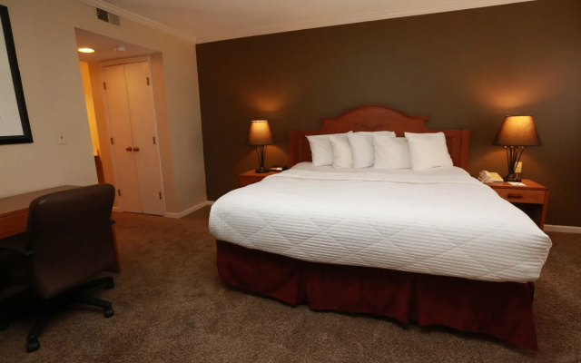 Sterling Hotel and Suites