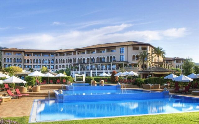 Отель The St. Regis Mardavall Mallorca Resort вид на фасад