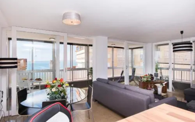Two-Bedroom Apartment Diosa Tanit