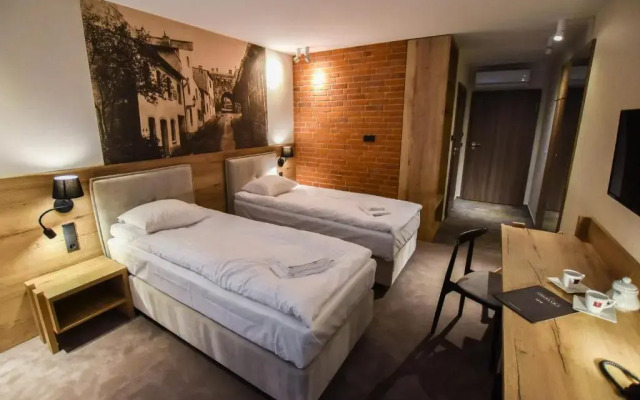 Hotel I Restauracja Strzelnica