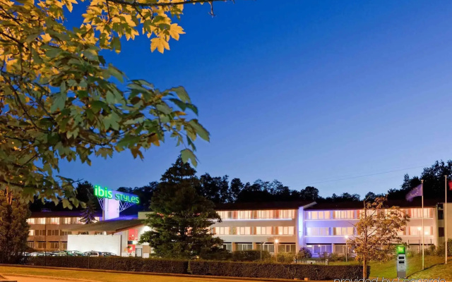 ibis Styles Mâcon Saint Albain La Salle (ex all seasons)