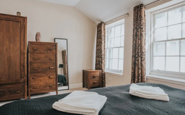 Young Street Boutique Apartments