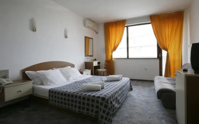 Hotel Corona - All Inclusive