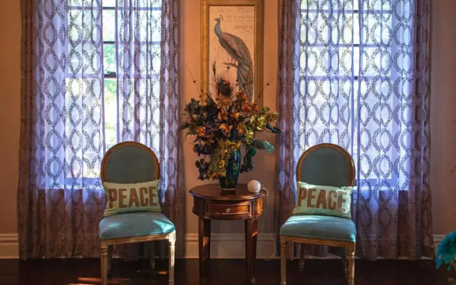 Huffman Manor Inn