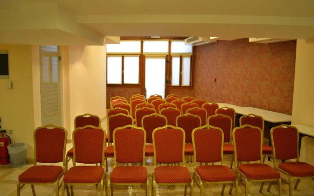Elena Hotel