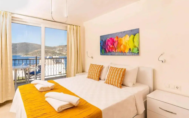Charming 4-bed Villa in Kalkan Magnificent View
