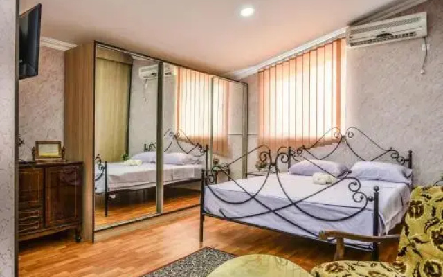 Hotel S.R