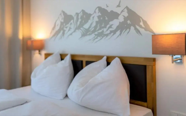 Alpine Appartement Top 4 by AA Holiday Homes