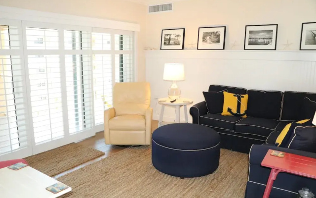 Jamaica Royale T52 - 2 Br Condo