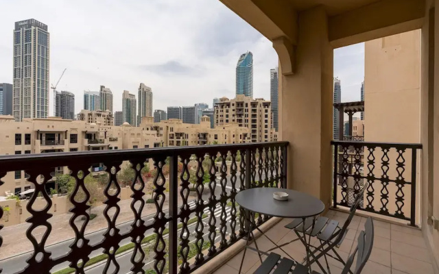 Spacious 2bedroom With Burj View in Downtown Dubai