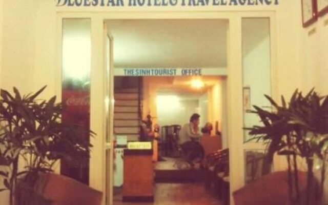 Отель Hanoi Blue Star Hostel Вьетнам, Ханой - отзывы, цены и фото номеров - забронировать отель Hanoi Blue Star Hostel онлайн вид на фасад