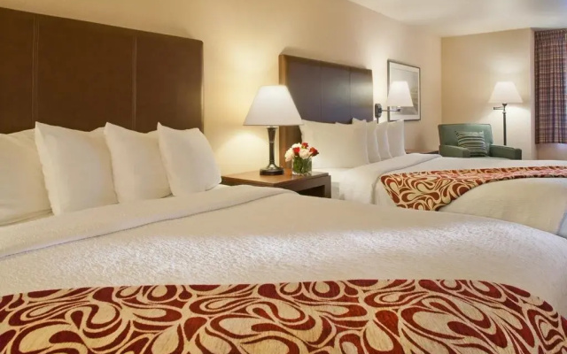 Silver Cloud Inn - Redmond