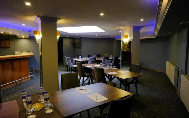 Bursa Loyal City Hotel & Spa
