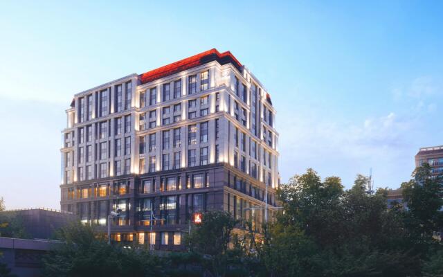 Отель Hilton Beijing Wangfujing вид на фасад