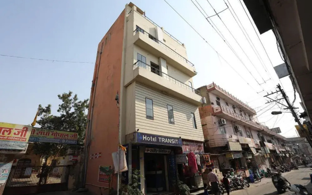OYO 10284 Hotel Transit