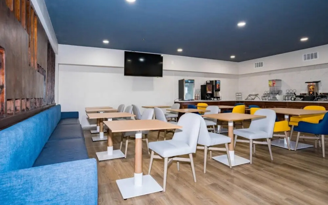 Comfort Inn & Suites Decatur