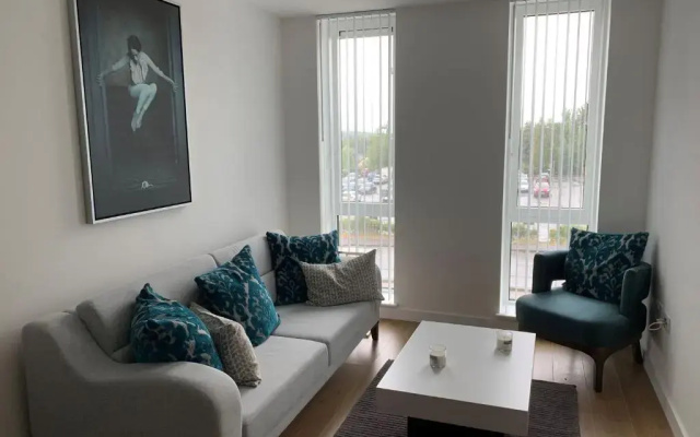 Bracknell - Stunning 1 bedroom Flat with Spectacular Views