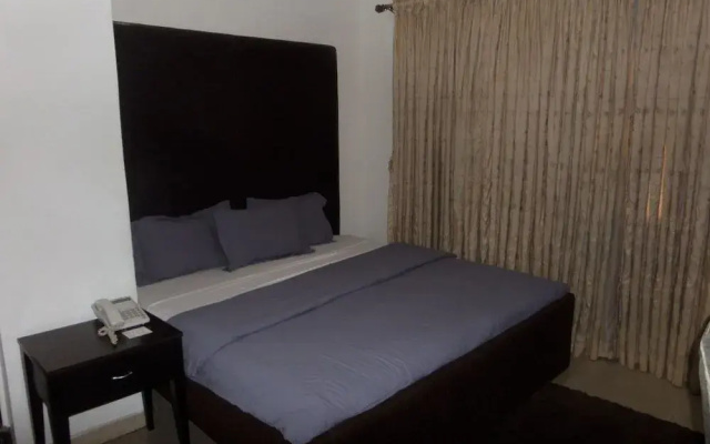The Real Legacy Hotel