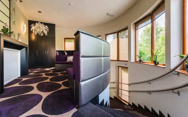 Victoria Garden Hotel