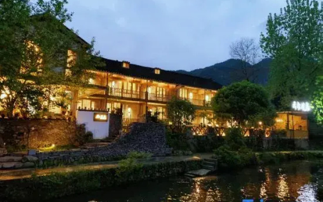 Yunshe Puju Guesthouse