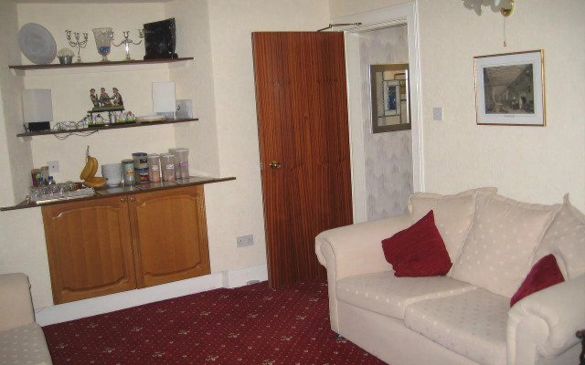 Mardon Guest House