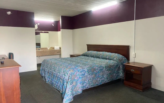 Discovery Inn Macon