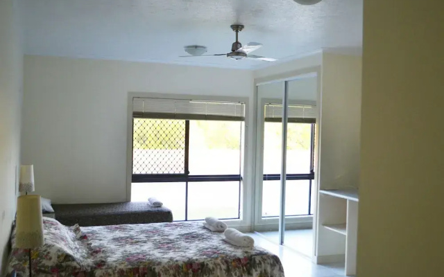 Hinchinbrook Marine Cove Resort