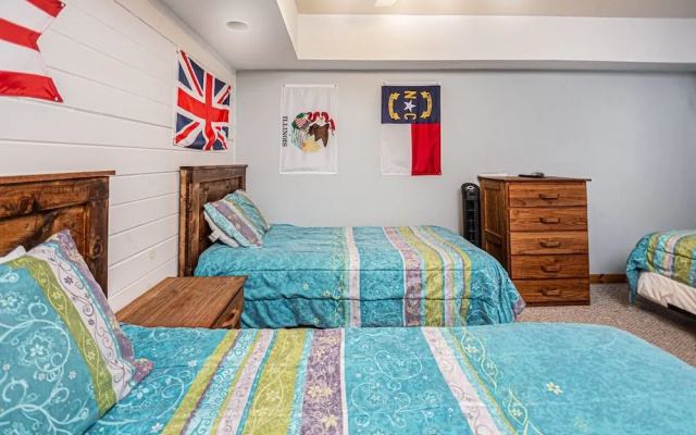 Sunkissed Lodge by Taylor Made Deep Creek