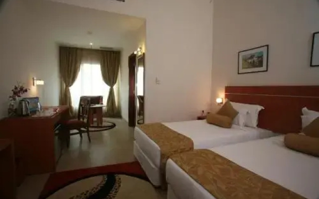 Leonia Holistic Destination