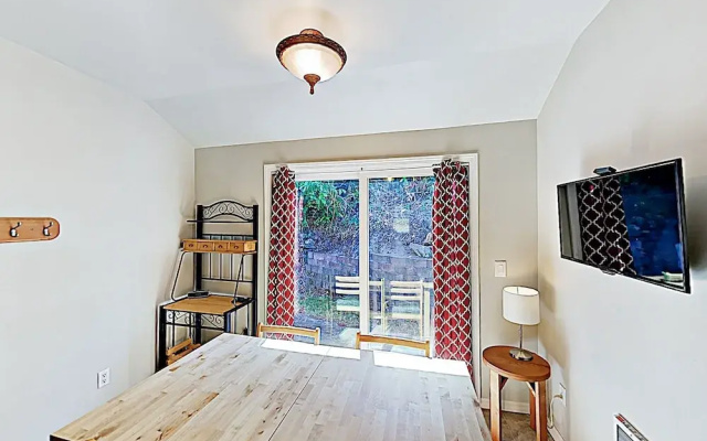 15450 Rockaway Beach - 2 Br Home