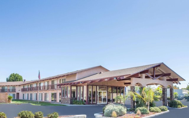 Days Inn by Wyndham Modesto in Modesto, United States of America from 129$, photos, reviews - zenhotels.com hotel front