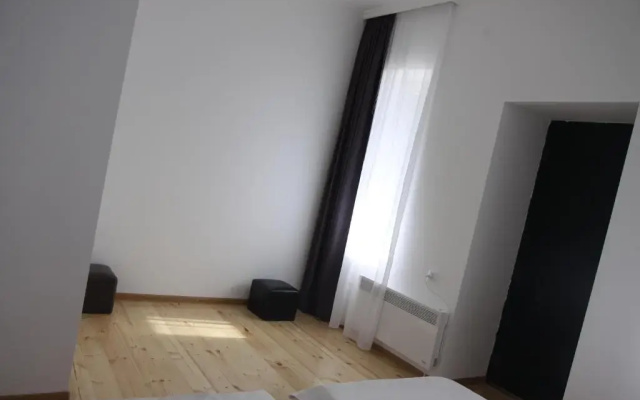 Ekas guest house